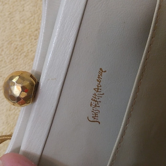 Authentic               1950s Saks Fifth Avenue clutch bag. Vintage authentic - Picture 8 of 13